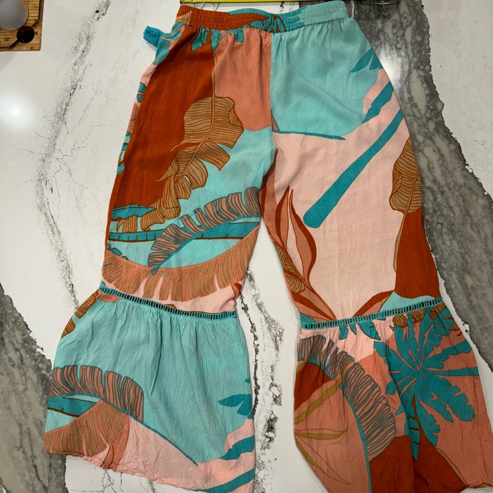 Boutique resort pants
